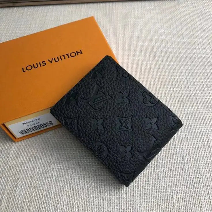 WALLET'S MY CLOTHING LINE