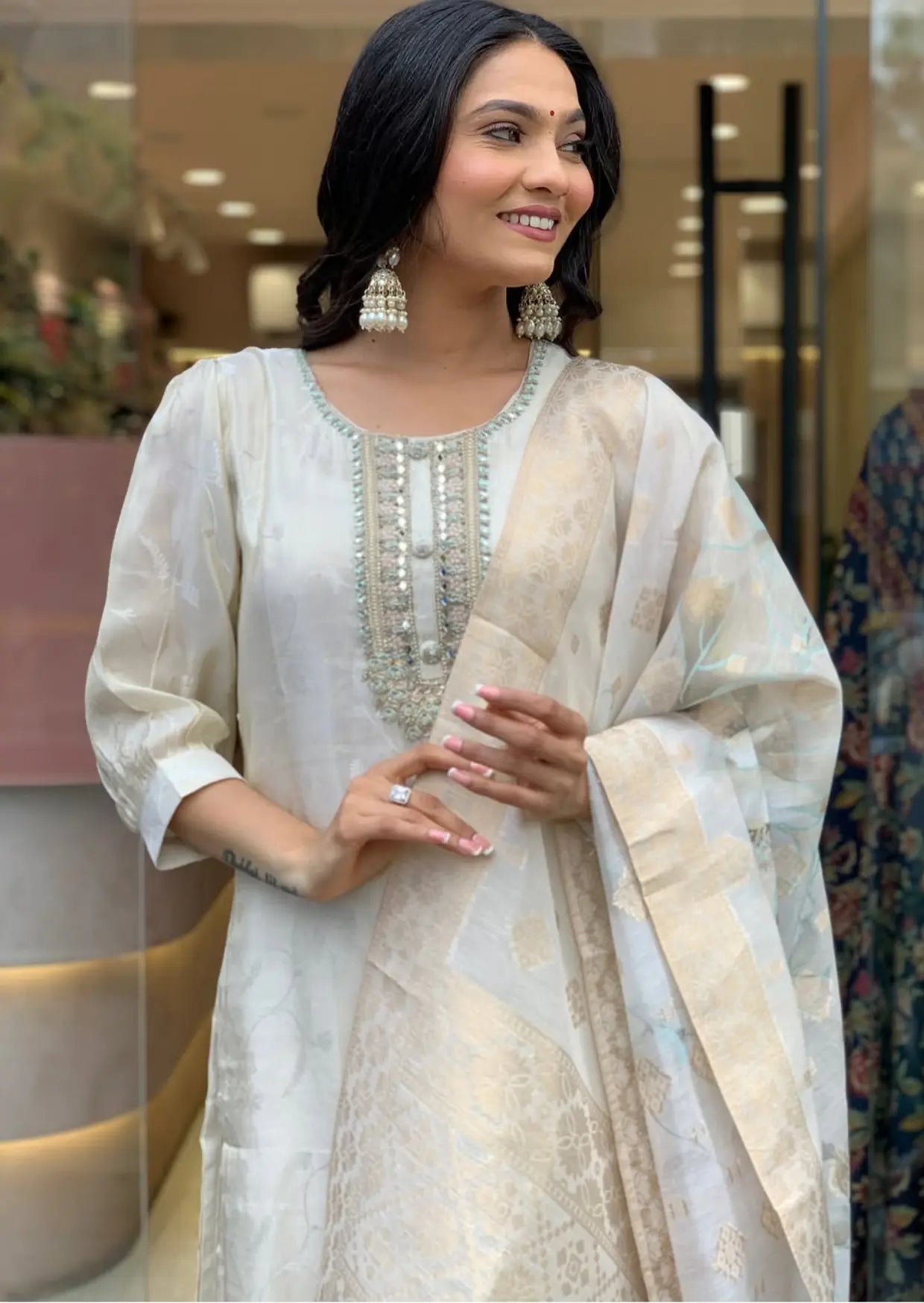 Luxe Russian Silk Jacquard Suit Set with Zari Dupatta Yooneck